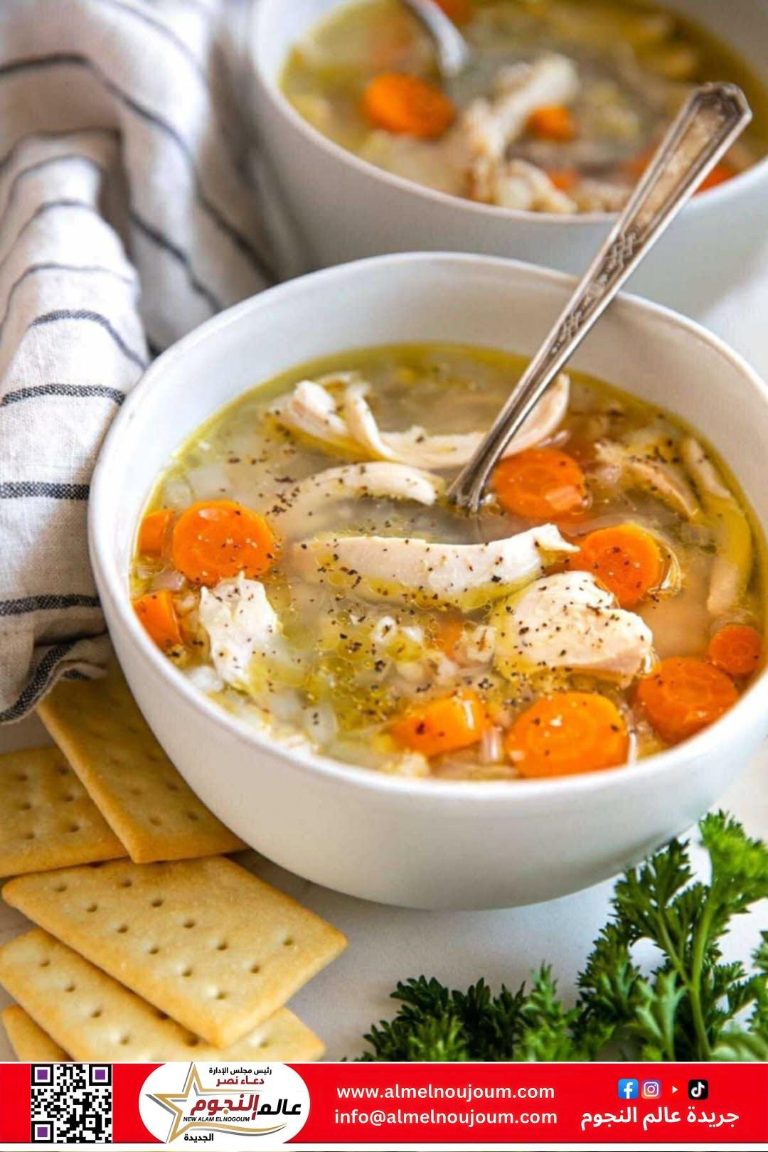 شوربة الدجاج.. دفء المائدة ونكهة لا تُقاوم في كل فصول السنة