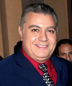 عالم النجوم تهنئ الفنان معتز السويفي بعيد ميلاده 