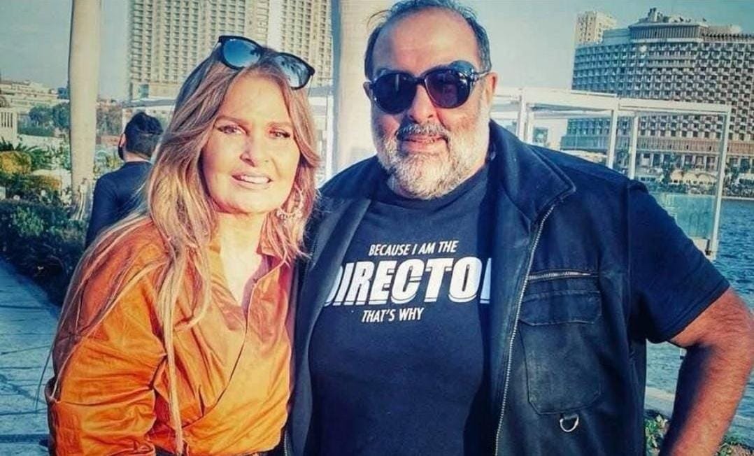 يسرا تنعي وفاة سامح عبد العزيز 