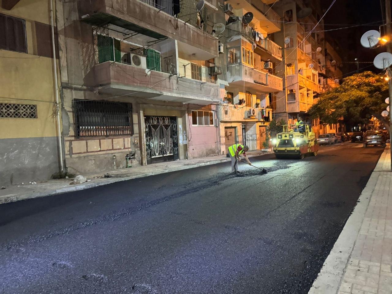 محافظ الإسكندرية: الانتهاء من خطة رصف الطرق بنسبة 100% في حي وسط.. وتكليفات بترميم الحفر والمطبات فورًا