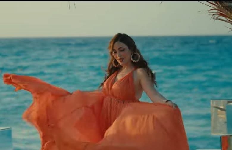 نسرين طافش تُشعل يوتيوب بأغنيتها الجديدة روقان