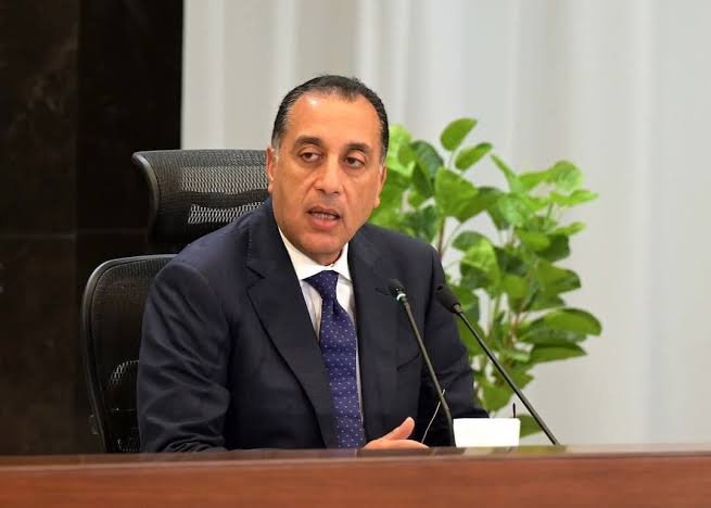 رئيس الوزراء يرد على شائعات بيع سنترال رمسيس: "مش معقول أحرقه علشان أبيعه!"
