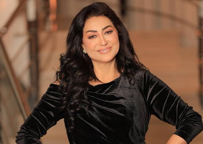 وفاء عامر عن لطفي لبيب: كان بيعمل بهجة في الإستديو ومحدش يعرف يقلده