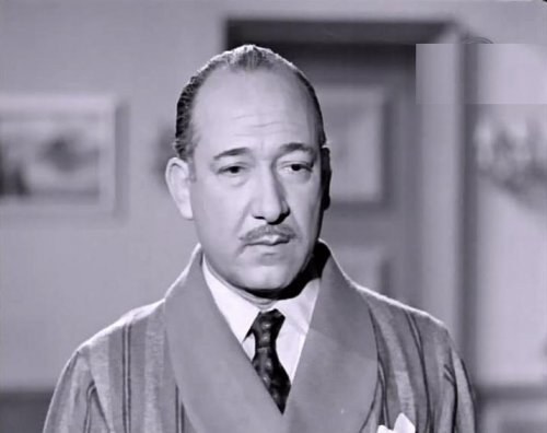 في ذكرى ميلاده.. أحمد علام رائد الأدوار الأرستقراطية وأحد أعمدة المسرح المصري