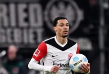 رسميا … ليفربول يعزز خط هجومه بالتعاقد مع المهاجم الفرنسي هوجو إيكيتيكي