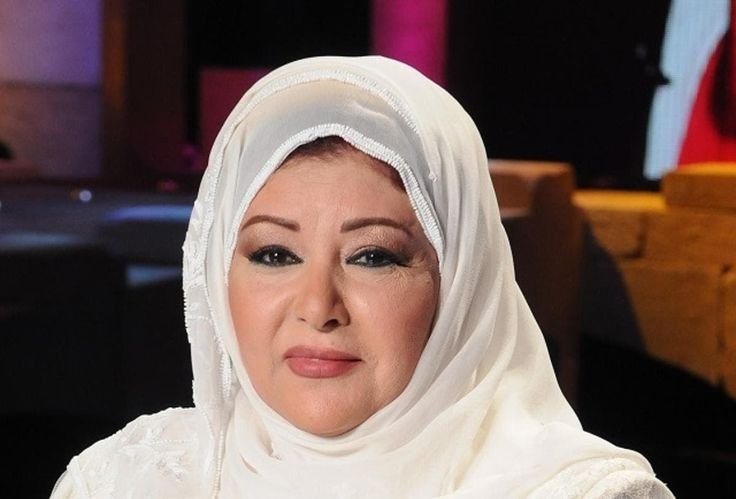 النجمة عفاف شعيب لـ جريدة عالم النجوم: هنا عايزين مني اي 