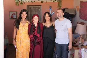 زينة تواصل مشوار "ورد وشوكولاتة" بين بيروت والقاهرة