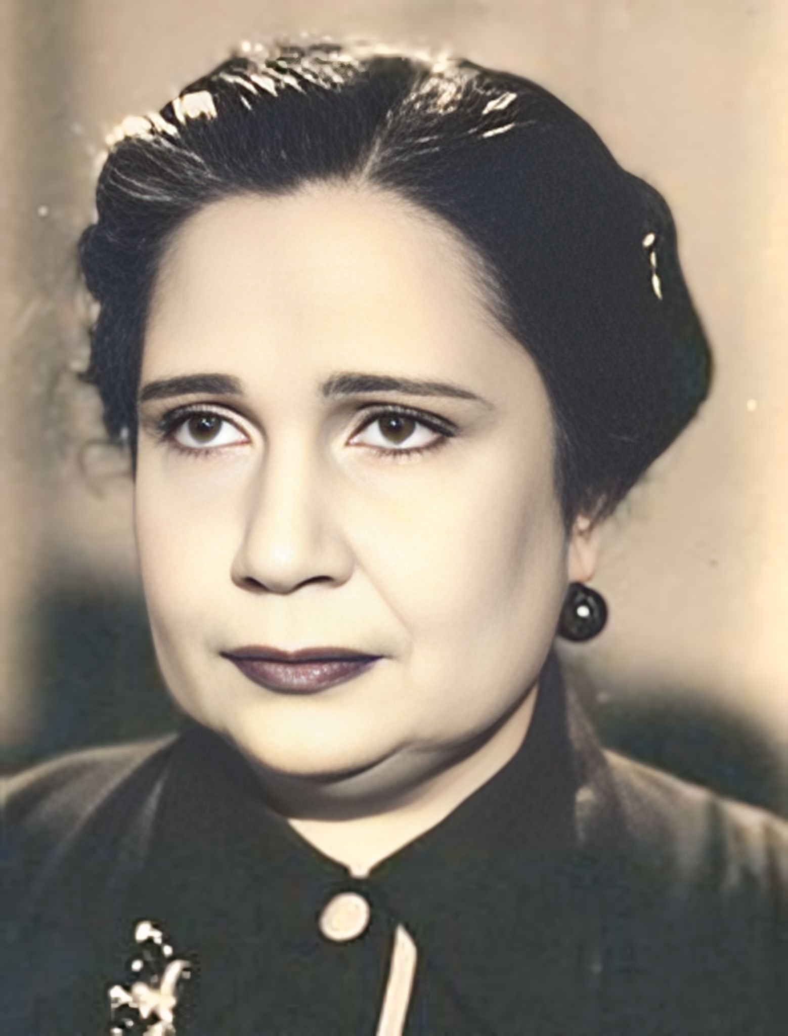 علوية جميل.. شريرة الشاشة التي أسرَت قلوب الجمهور