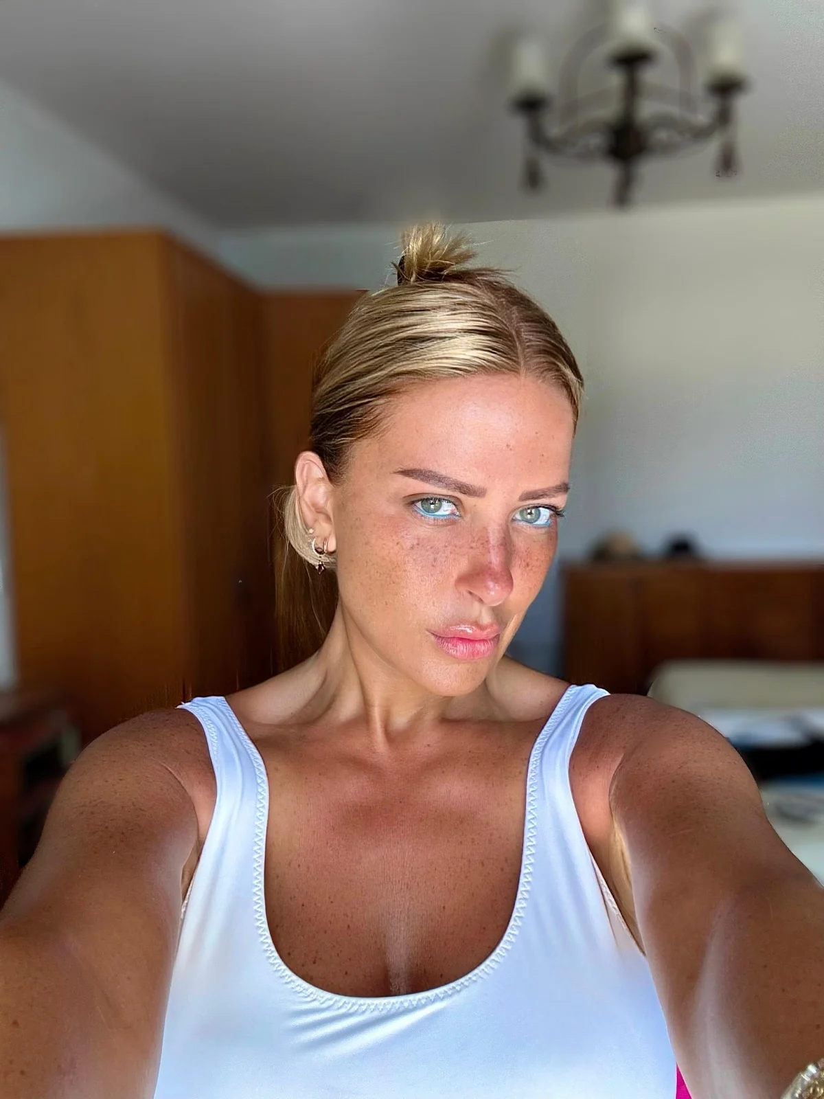 ريم مصطفى تعود للسوشيال ميديا بإطلالة طبيعية بعد غياب