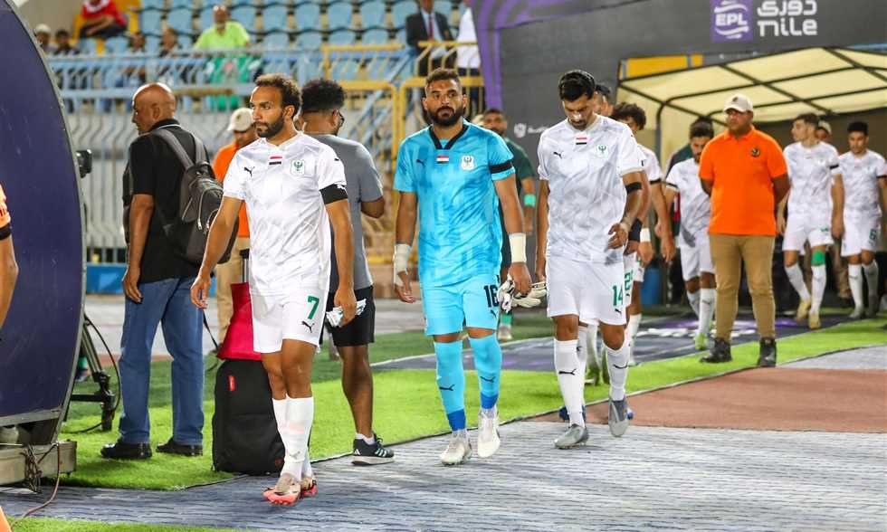 إصابة محمود حمدي حارس مرمى المصري خلال مواجهة الفريق ضد الاتحاد السكندري