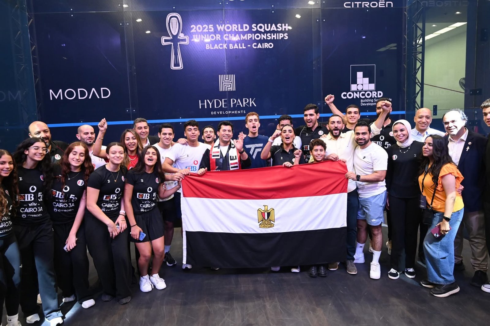 وزير الرياضة يشهد تتويج منتخب الناشئين والناشئات ببطولة كأس العالم للاسكواش