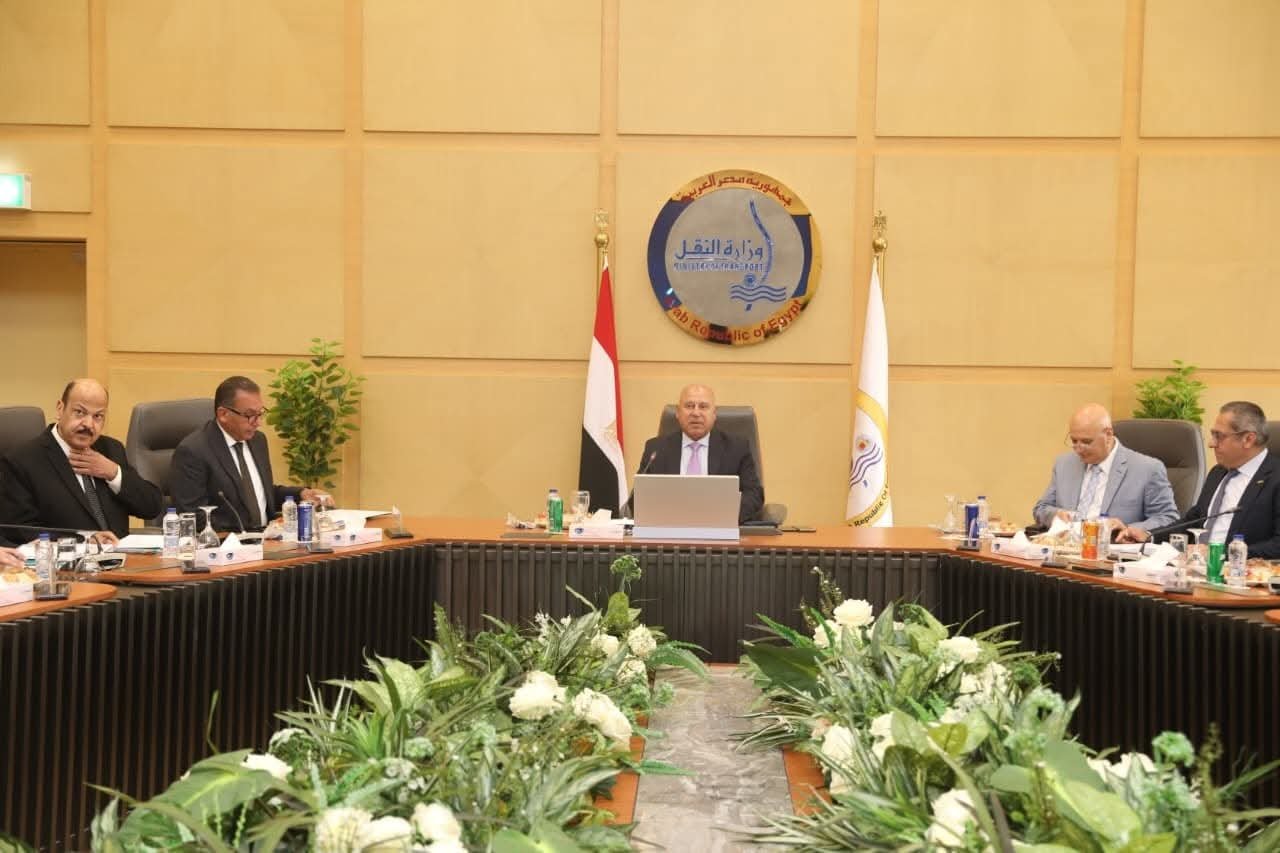 وزير الصناعة والنقل يترأس أعمال الجمعية العمومية العادية لشركة أكتا للنقل الجماعي