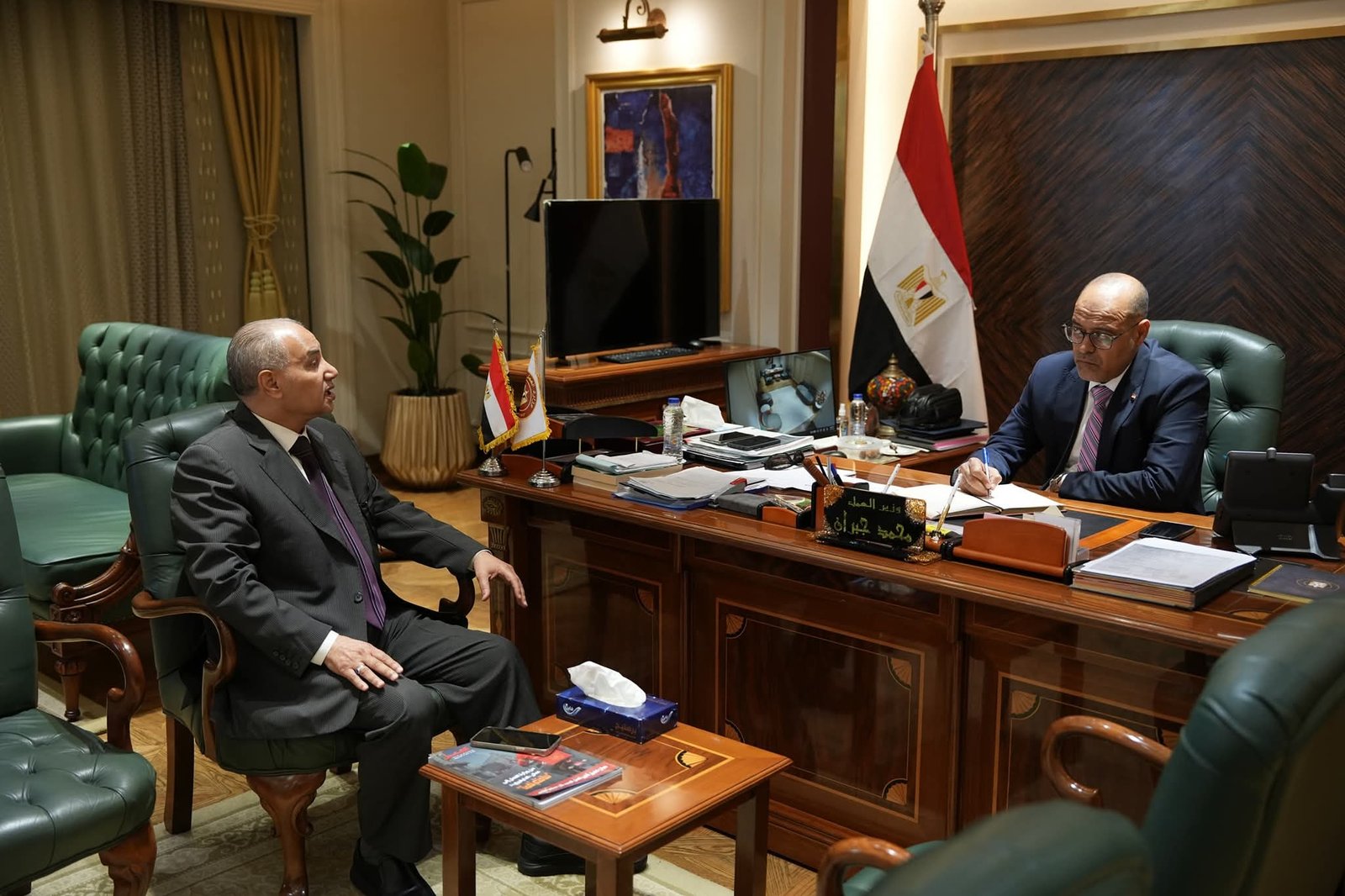 جبران يلتقي رئيس الجالية المصرية بالقصيم .. وتعاون مع الشركات السعودية لتوفير فرص عمل للكوادر المصرية