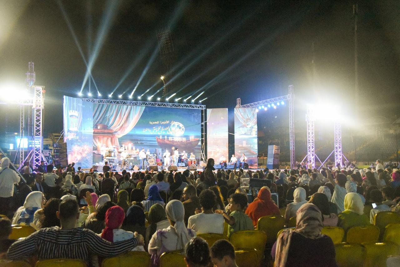 ختام فعاليات المهرجان الصيفي للموسيقى والغناء "صيف الأوبرا 2025" بستاد الإسكندرية 8 ختام فعاليات المهرجان الصيفي للموسيقى والغناء "صيف الأوبرا 2025" بستاد الإسكندرية