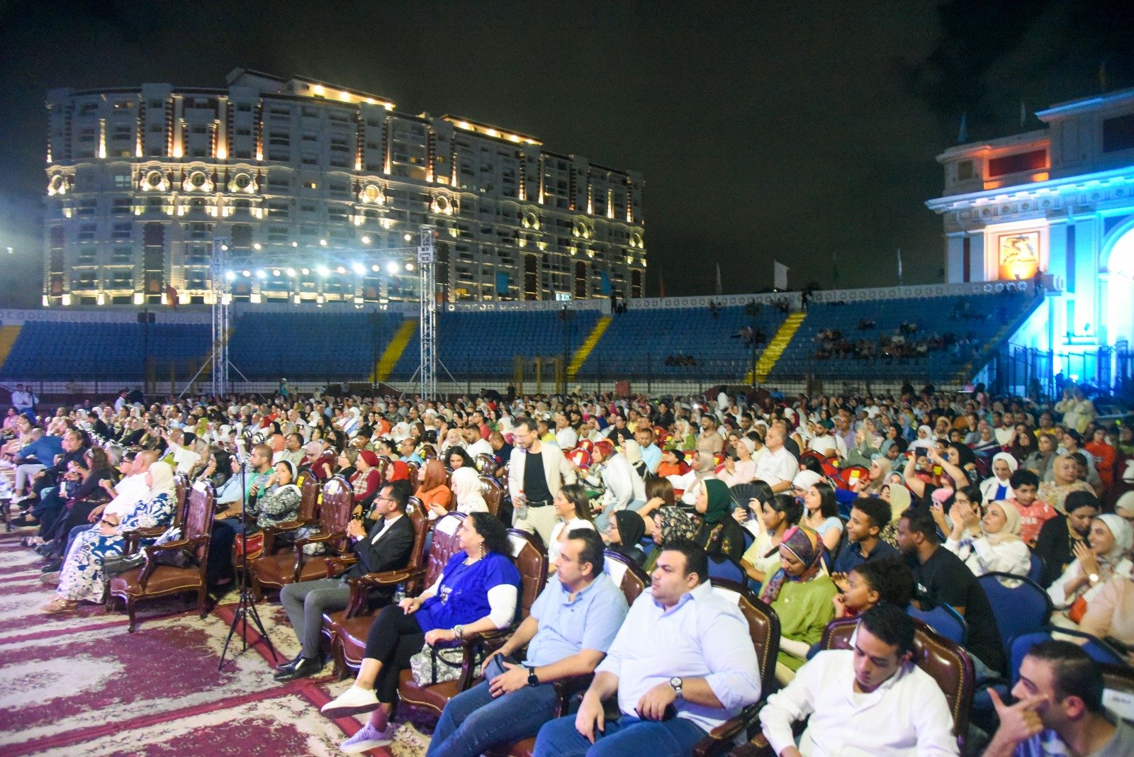 ختام فعاليات المهرجان الصيفي للموسيقى والغناء "صيف الأوبرا 2025" بستاد الإسكندرية