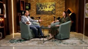 رولا خرسا تعود للساحة الإعلامية عبر بودكاست "سلام" بالتعاون مع مجدي كمال ومنصة زدني 3 رولا خرسا تعود للساحة الإعلامية عبر بودكاست "سلام" بالتعاون مع مجدي كمال ومنصة زدني