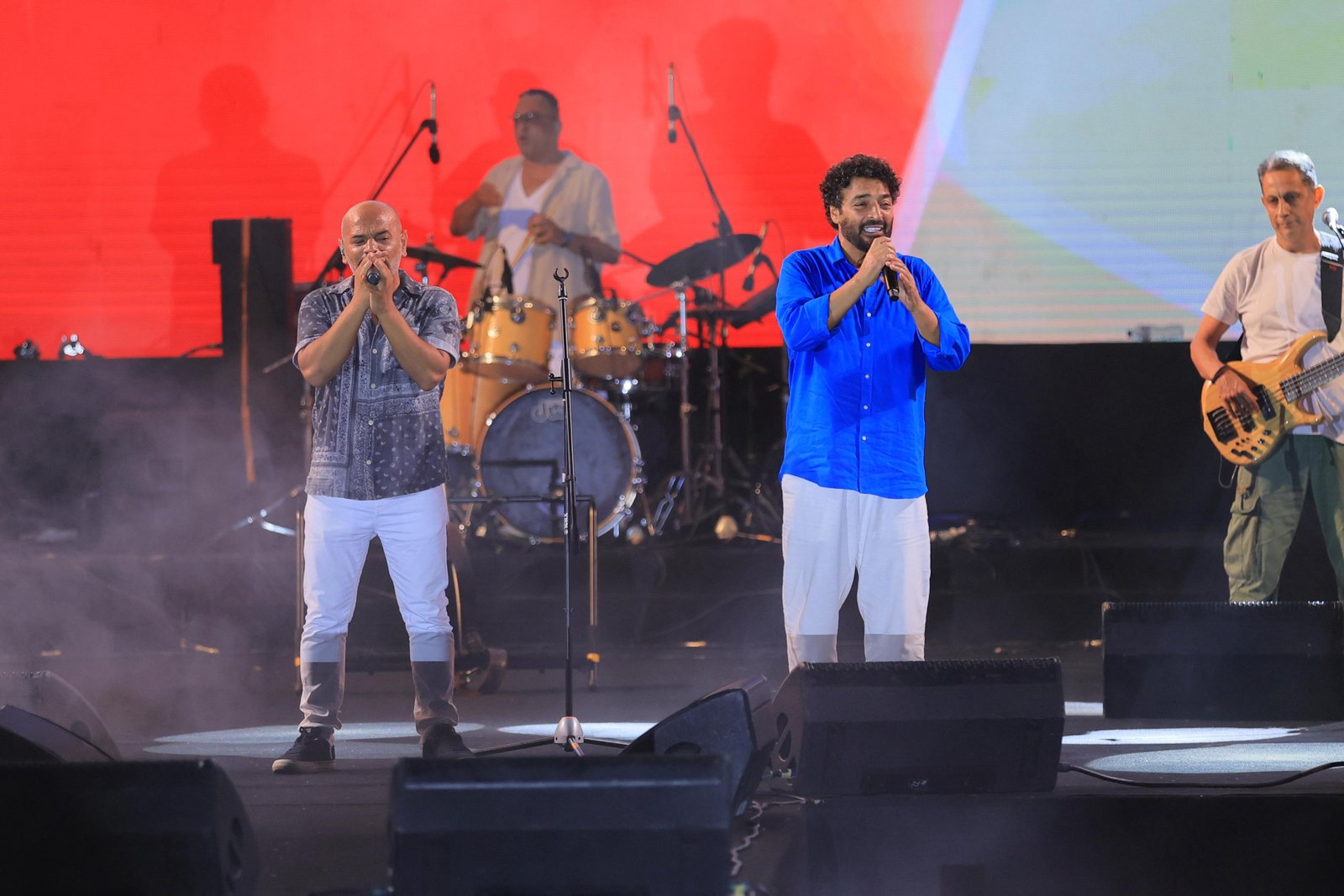 حميد الشاعري يجمع بين التسعينات والشباب ويغني مع مسار إجباري