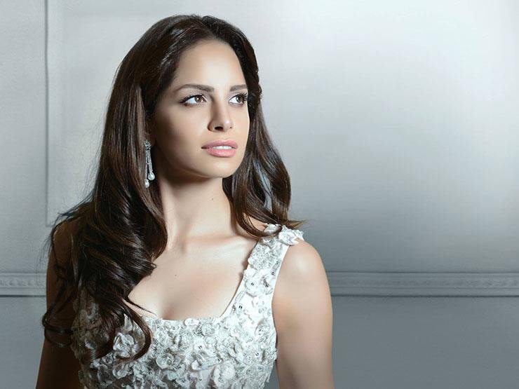 آمال ماهر: أغنية "حاجة غير" الأقرب لقلبي وتشبه شخصيتي للغاية