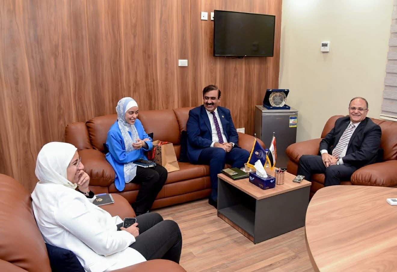 رئيس هيئة الدواء المصرية يبحث مع نظيره الباكستاني آفاق التعاون لتعزيز الشراكة الدوائية