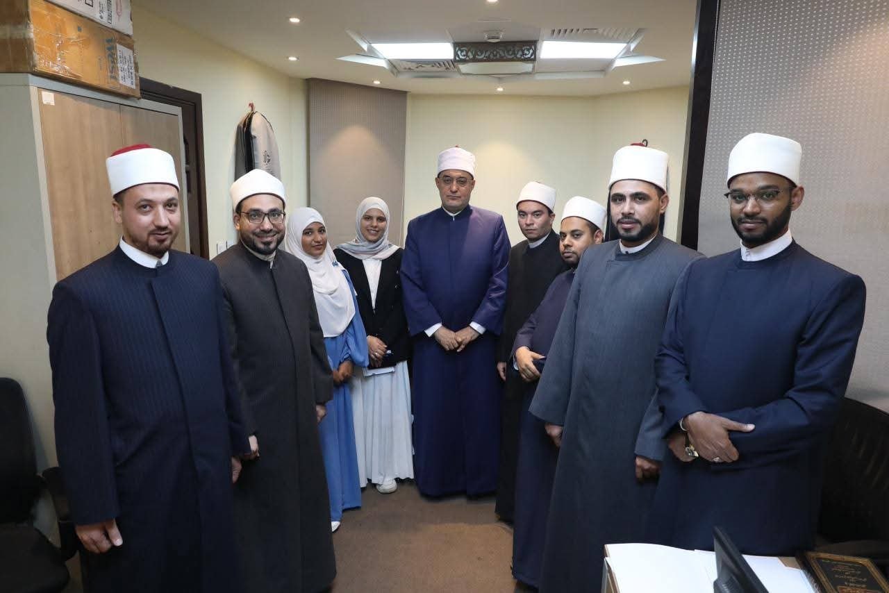 مفتي الجمهورية يتفقد الإدارة العامة للأبحاث الشرعية 