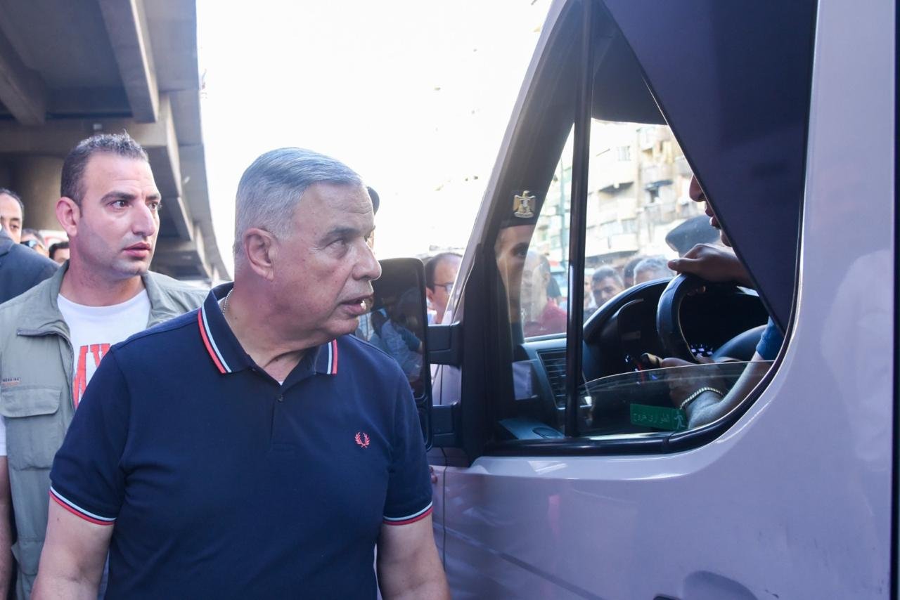 حملات رقابية مكبرة بالإسكندرية.. غلق وتشميع 36 منشأة وإعدام أغذية فاسدة بشارع الجلاء