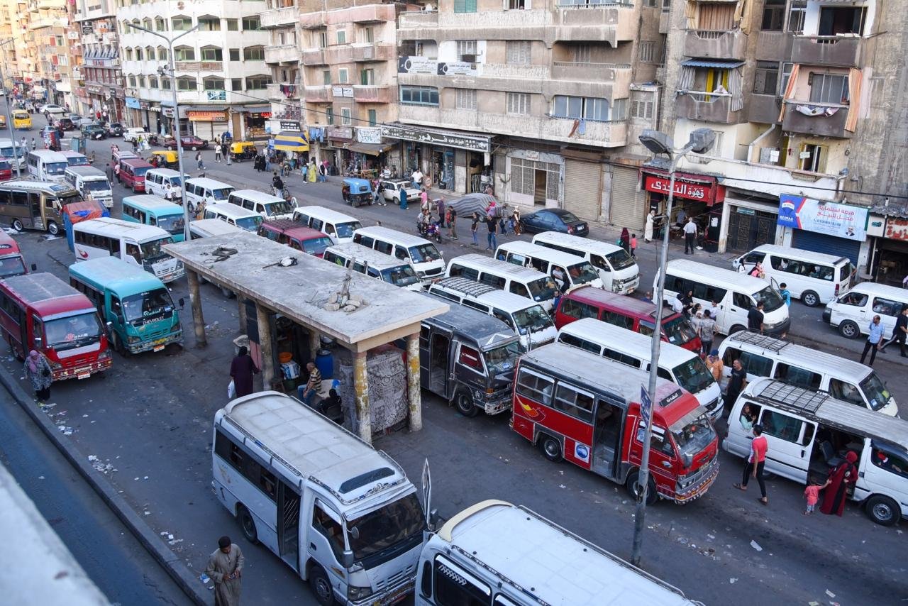 حملات رقابية مكبرة بالإسكندرية.. غلق وتشميع 36 منشأة وإعدام أغذية فاسدة بشارع الجلاء