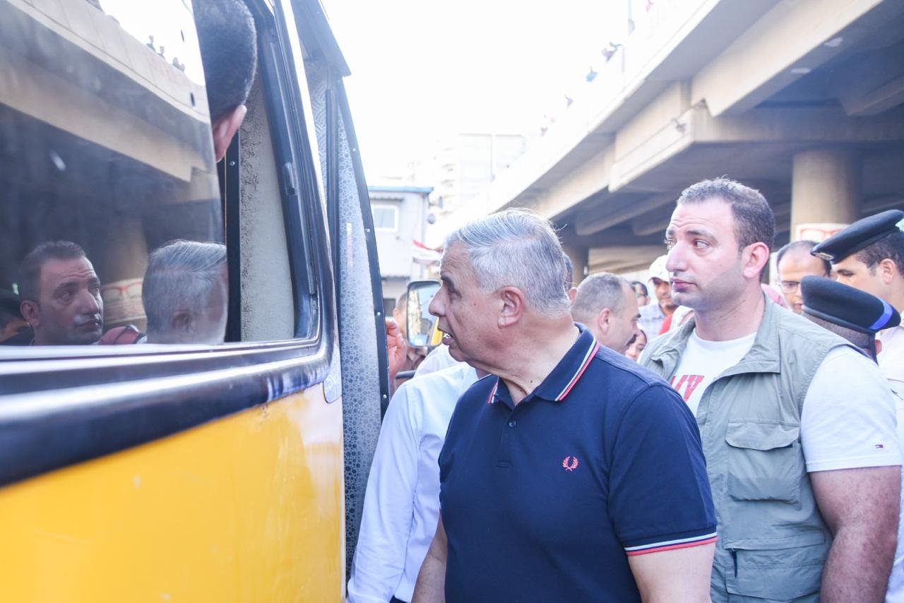 حملات رقابية مكبرة بالإسكندرية.. غلق وتشميع 36 منشأة وإعدام أغذية فاسدة بشارع الجلاء