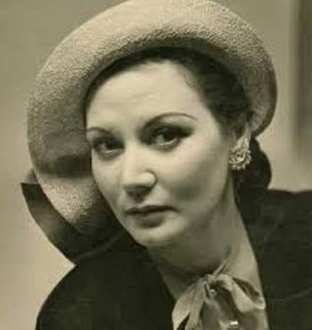 "راقية إبراهيم.. من نجمة المسرح القومي إلى غموض الهجرة والرحيل بأمريكا"