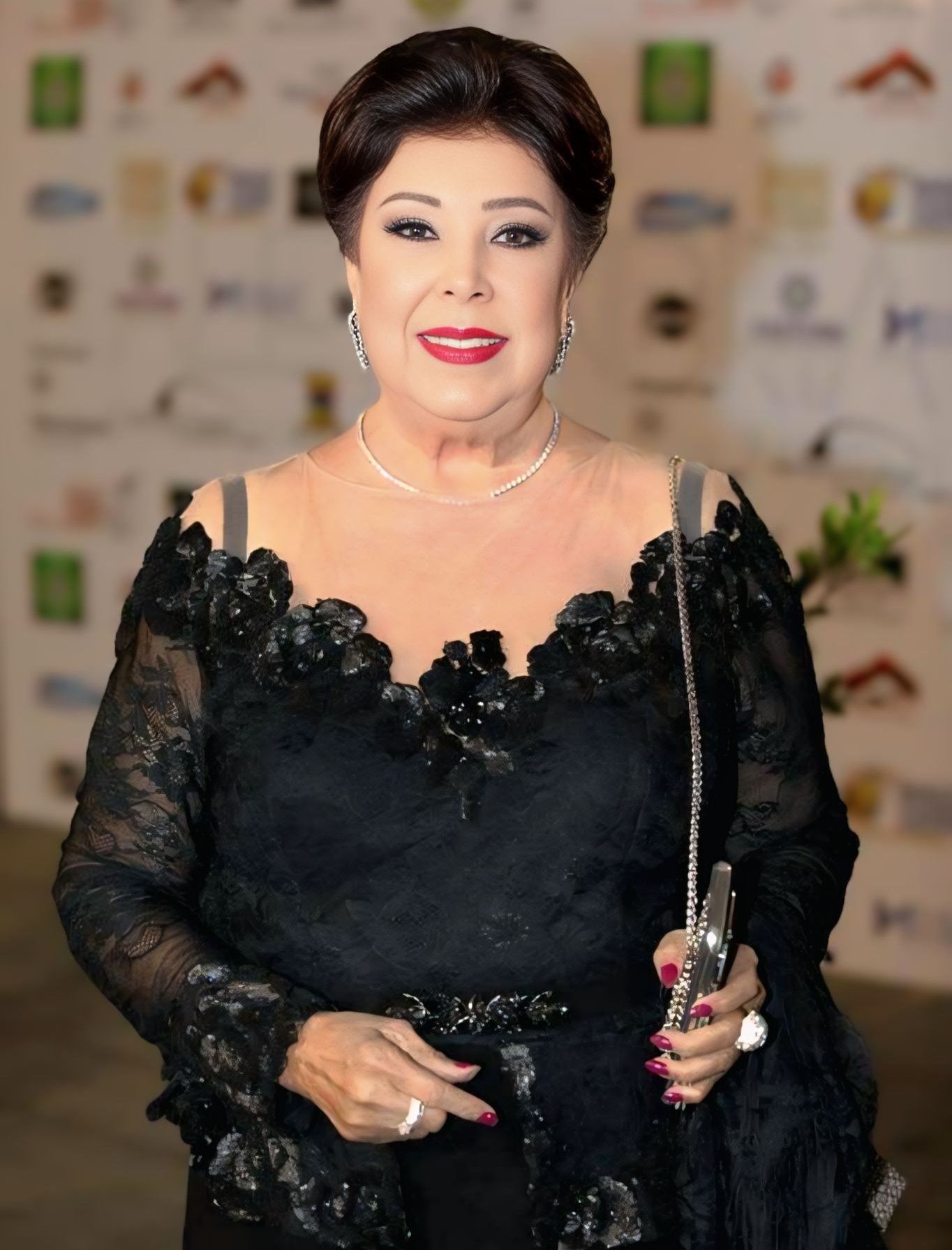 رجاء الجداوي.. أيقونة الأناقة وفنانة الزمن الجميل في ذكرى ميلادها
