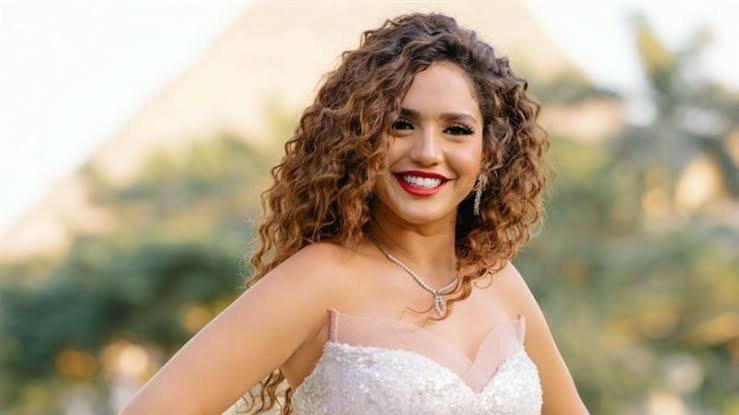 تدهور حالة رنا رئيس الصحية.. ونقلها لغرفة العمليات بعد مضاعفات إجهاض