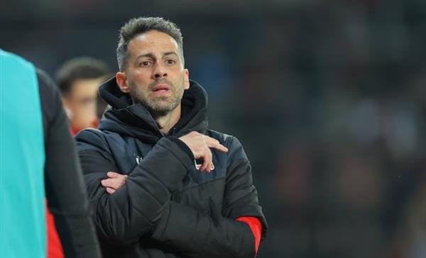 وكيله: مجلس الزمالك يعلم كل تفاصيل عقد يانيك فيريرا