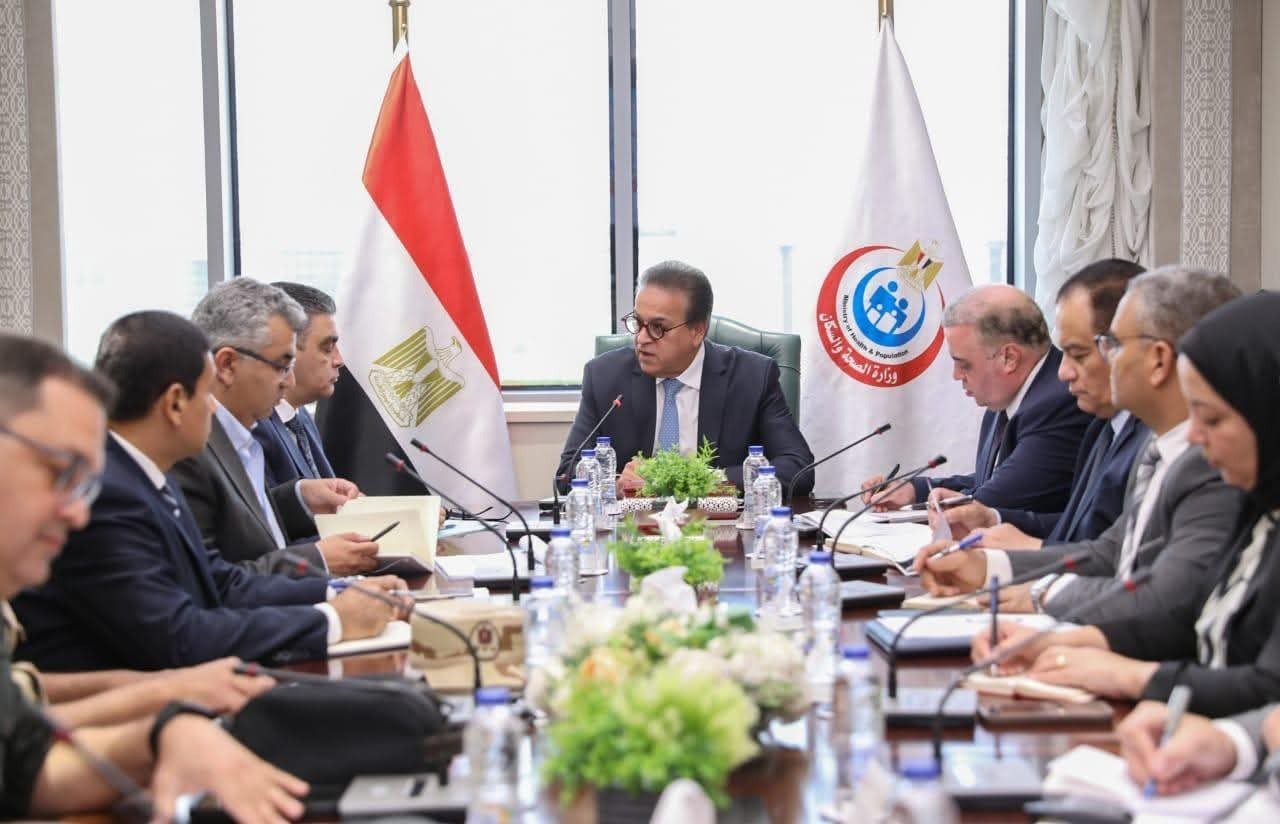 نائب رئيس مجلس الوزراء وزير الصحة يتابع الموقف التنفيذي لمشروع المخازن الاستراتيجية للوزارة