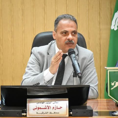 ضبط كميات كبيرة من السلع و المواد الغذائية مجهولة المصدر بمدينة العاشر من رمضان 2 ضبط كميات كبيرة من السلع و المواد الغذائية مجهولة المصدر بمدينة العاشر من رمضان