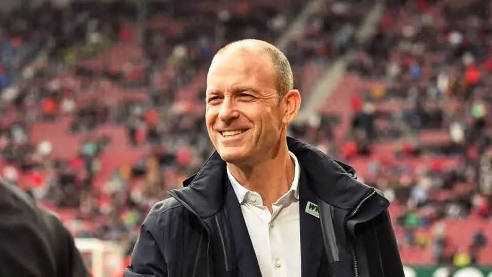 الاهلي يعلن موعد مدربه الجديد برفقة طاقمه المساعد المكون من 5 أفراد