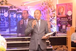 الإعلامي فوزي مقدام يتألق في تقديم فقرة التكريم بمبادرة “ساهم.. ساعد.. شارك” بالإسكندرية