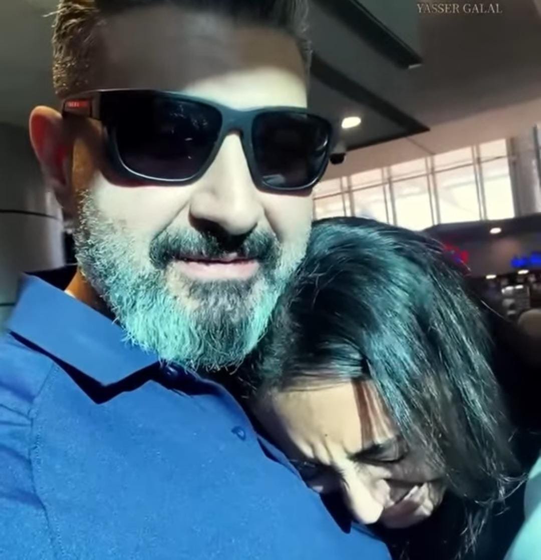 ياسر جلال يودع ابنته «قدرية» قبل سفرها لاستكمال دراستها بألمانيا