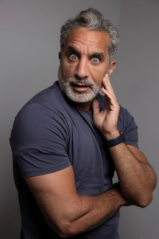 باسم يوسف يعود للظهور غدًا بعد غياب 10 سنين