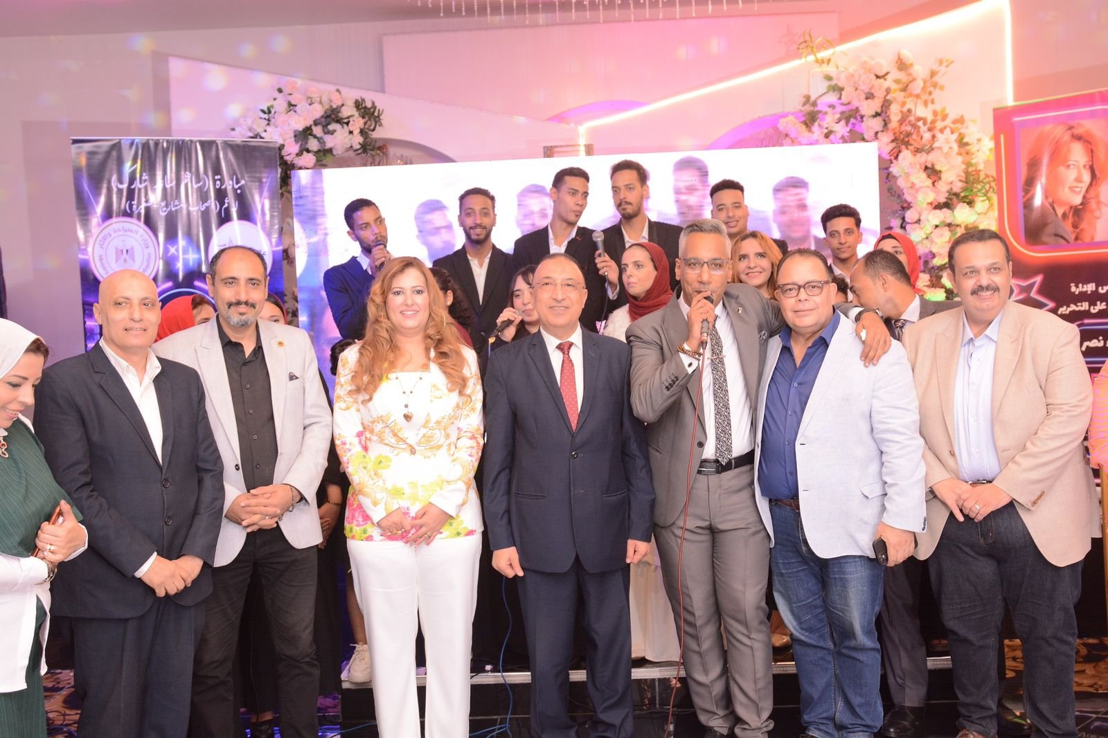 دعم من القلب.. اللواء محمد الشريف يحتضن أصحاب المشاريع الصغيرة في مبادرة “ساهم.. ساعد.. شارك" بالاسكندرية