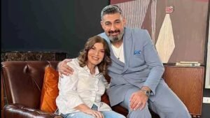 ياسر جلال مع بطلات مسلسله "كلهم بيحبوا مودي" رمضان 2026