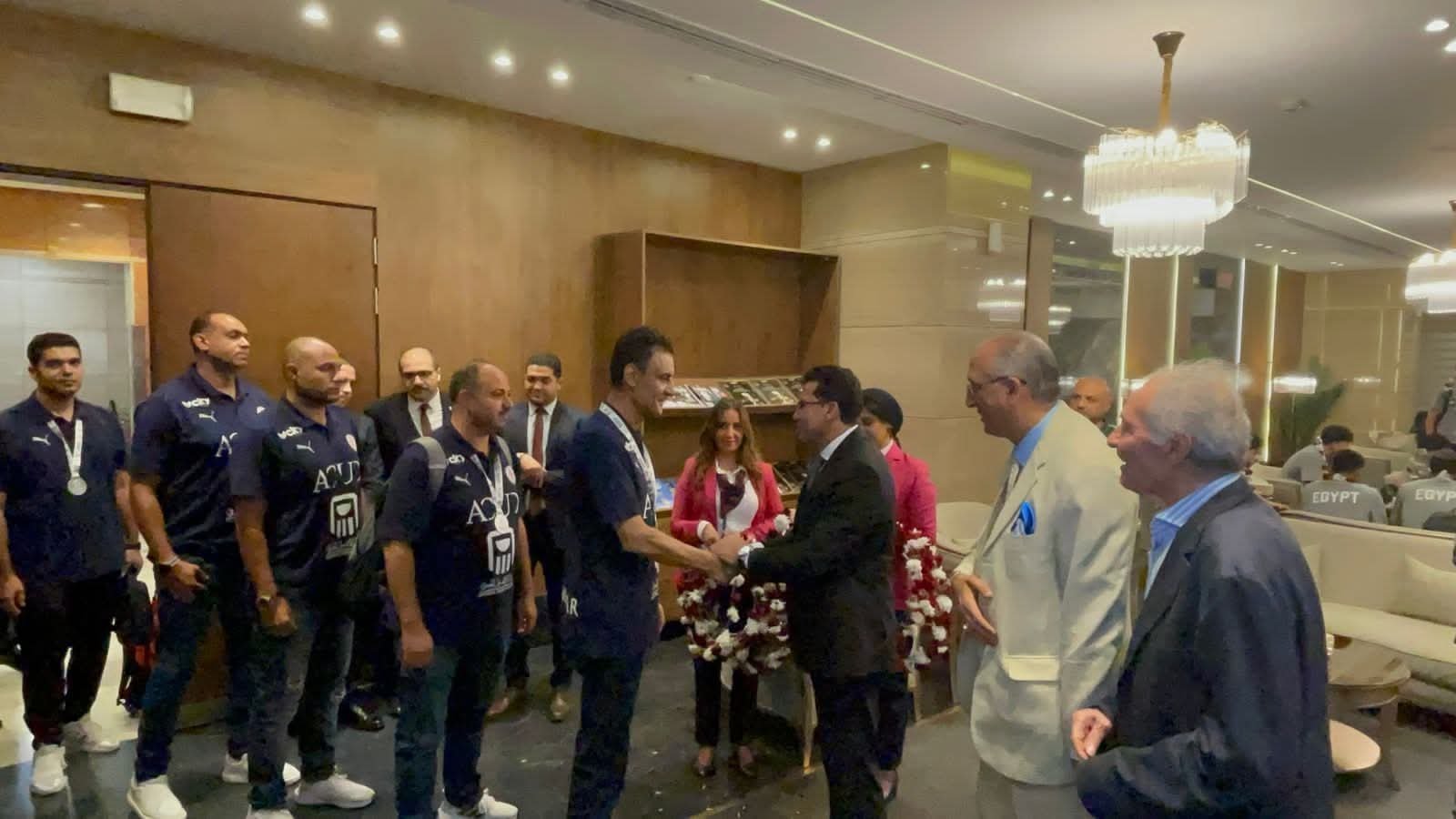 وزير الشباب والرياضة يستقبل بعثة منتخب ناشئي اليد بعد التتويج وصيفًا للعالم بالمغرب 2 وزير الشباب والرياضة يستقبل بعثة منتخب ناشئي اليد بعد التتويج وصيفًا للعالم بالمغرب