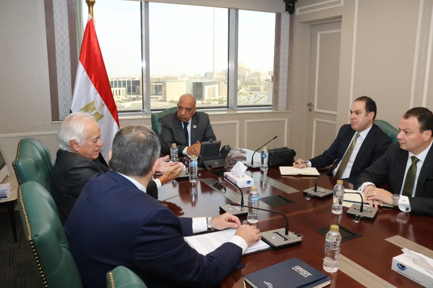 وزير الكهرباء يبحث مع رئيس مجموعة "كوبولوزيس اليونانية" مستجدات التنفيذ وتطور الأعمال في مشروع الربط الكهربائي المصري اليوناني 2 وزير الكهرباء يبحث مع رئيس مجموعة "كوبولوزيس اليونانية" مستجدات التنفيذ وتطور الأعمال في مشروع الربط الكهربائي المصري اليوناني
