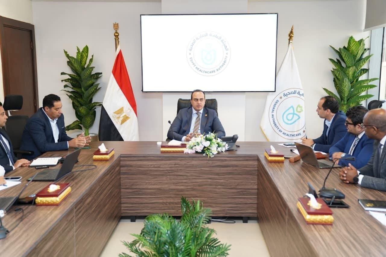 السبكي يعقد اجتماعًا موسعًا مع الإدارة العامة لرضا المنتفعين لمتابعة مؤشرات الأداء ورضا المواطنين عن الخدمات الصحية