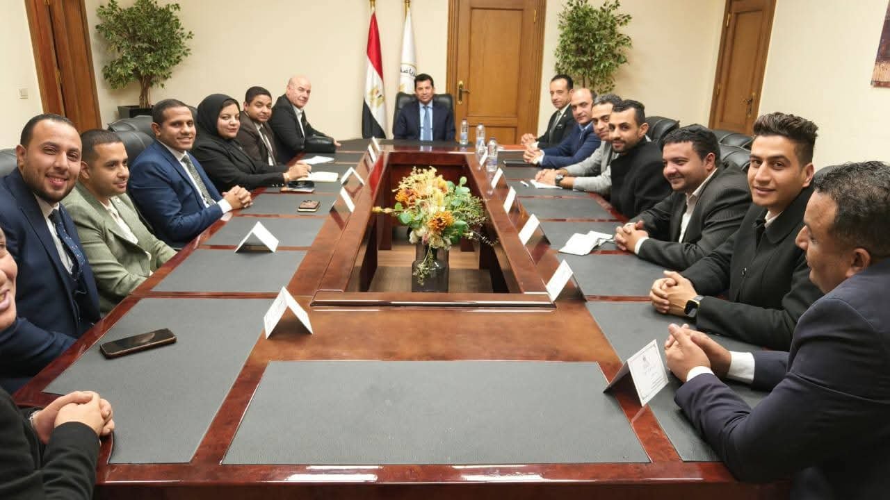 وزير الشباب والرياضة يجتمع بمجلس إدارة الاتحاد المصري للكيانات الشبابية لبحث آليات تطوير العمل الشبابي 
