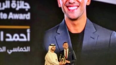 وزير الشباب والرياضة يهنئ البطل الأولمبي أحمد الجندي بعد تتويجه أفضل رياضي عربي 