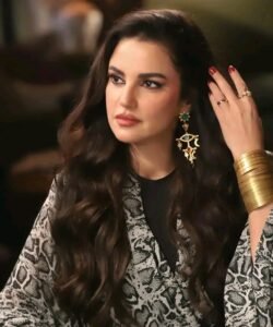 درة تتألق في «على كلاي».. سيدة أعمال شعبية قوية 2 درة تتألق في «على كلاي».. سيدة أعمال شعبية قوية