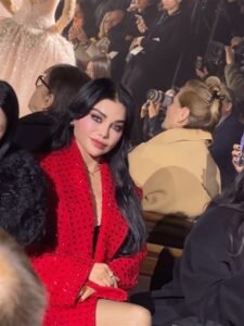 هيفاء وهبي تخطف الأنظار بإطلالة ساحرة في عرض أزياء جورج حبيقة بباريس