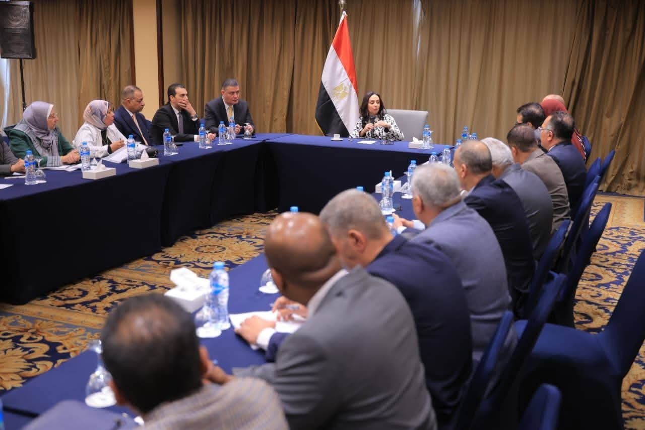 وزيرة التضامن الاجتماعي تلتقي مديري مديريات التضامن الاجتماعي بالمحافظات