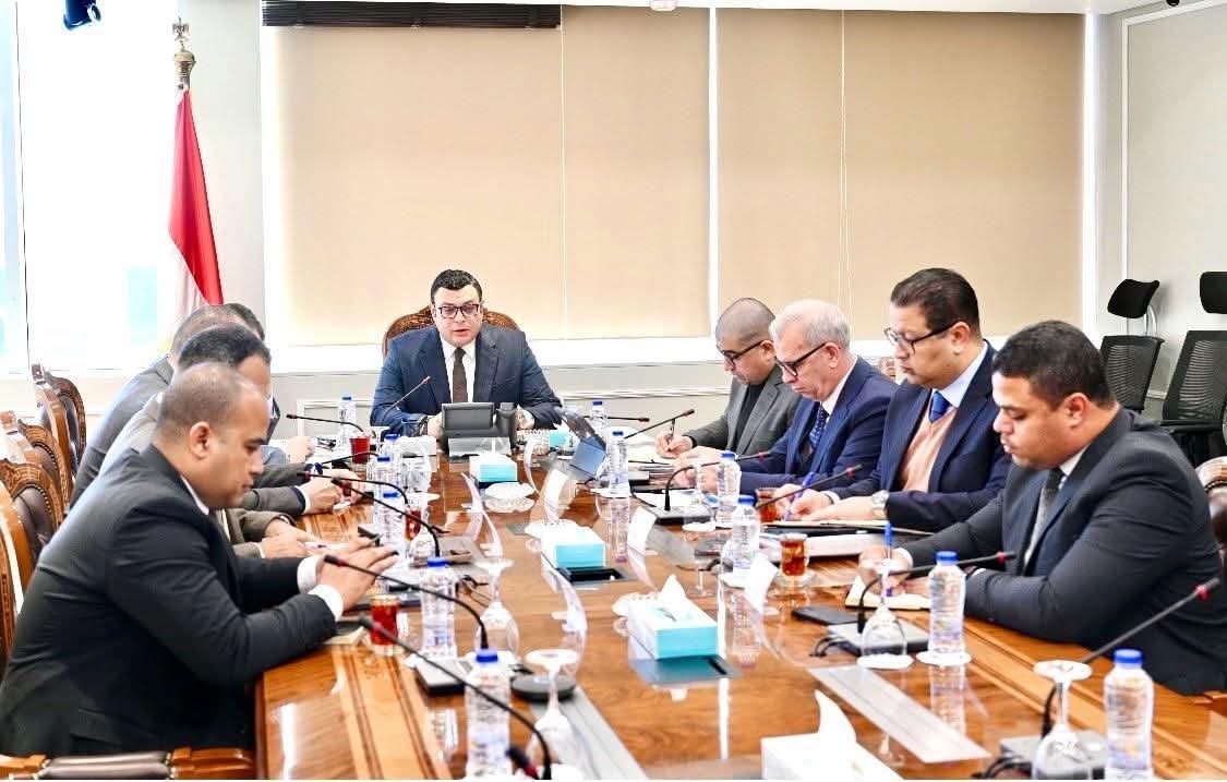 الشربيني يتابع الأعمال الجارية بالمنطقة المخصصة كبديل لمنطقتي سملا وعلم الروم وموقف التعويضات