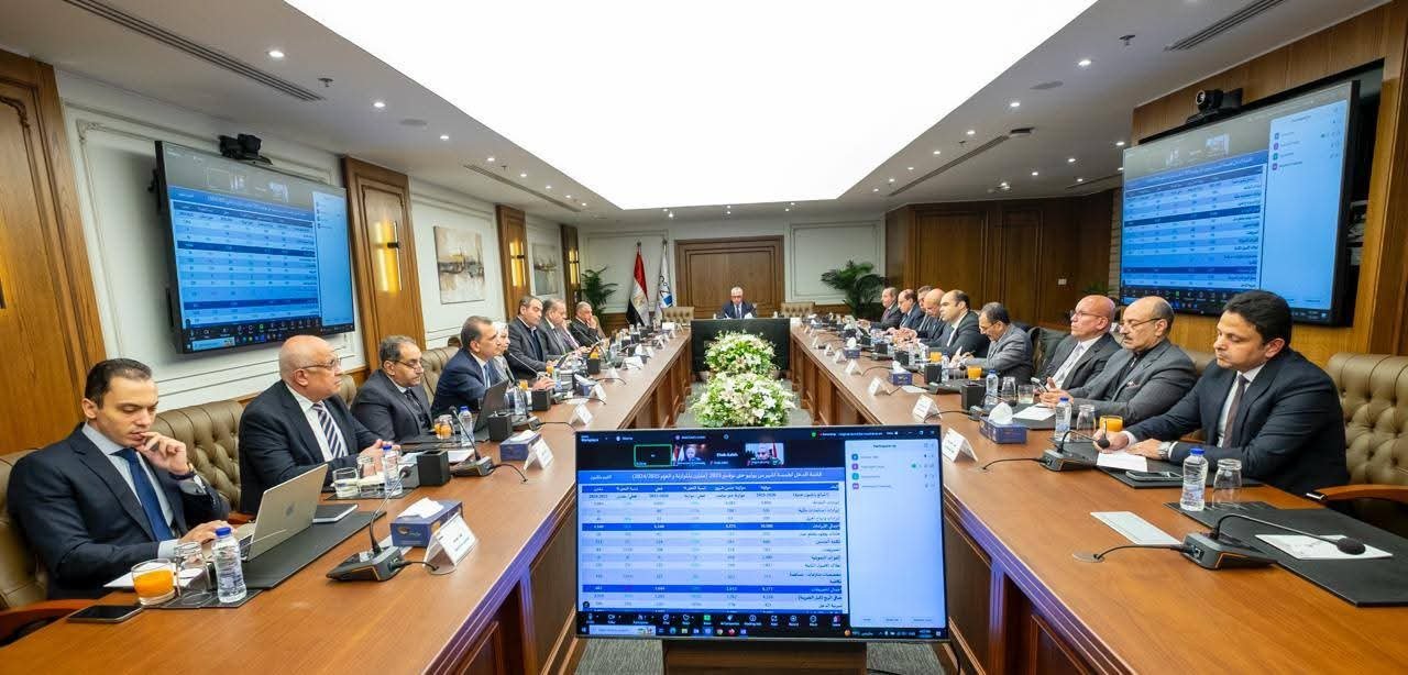 مجلس إدارة اقتصادية قناة السويس يستعرض الموقف الترويجي للنصف الأول من العام المالي 25-26