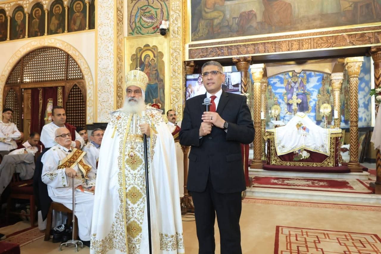 محافظ الجيزة يزور مطرانية الجيزة للأقباط الأرثوذكس للتهنئة بعيد الميلاد المجيد